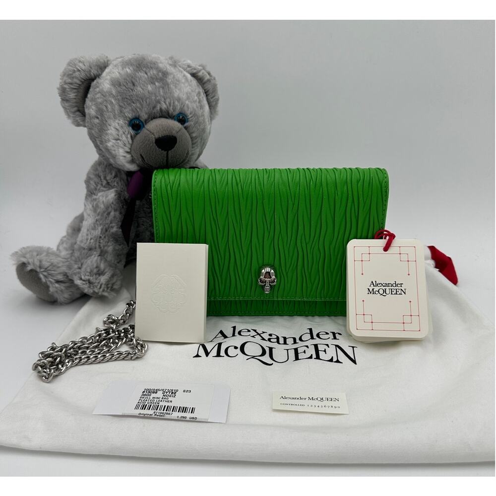 NWT Alexander McQueen Small Pleated Calfskin Skull crossbody bag